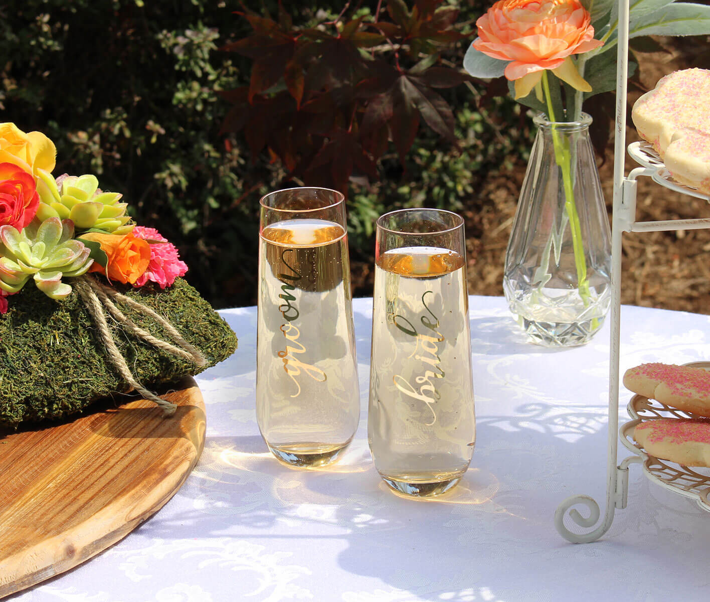 Bride & Groom Champagne Glass Set